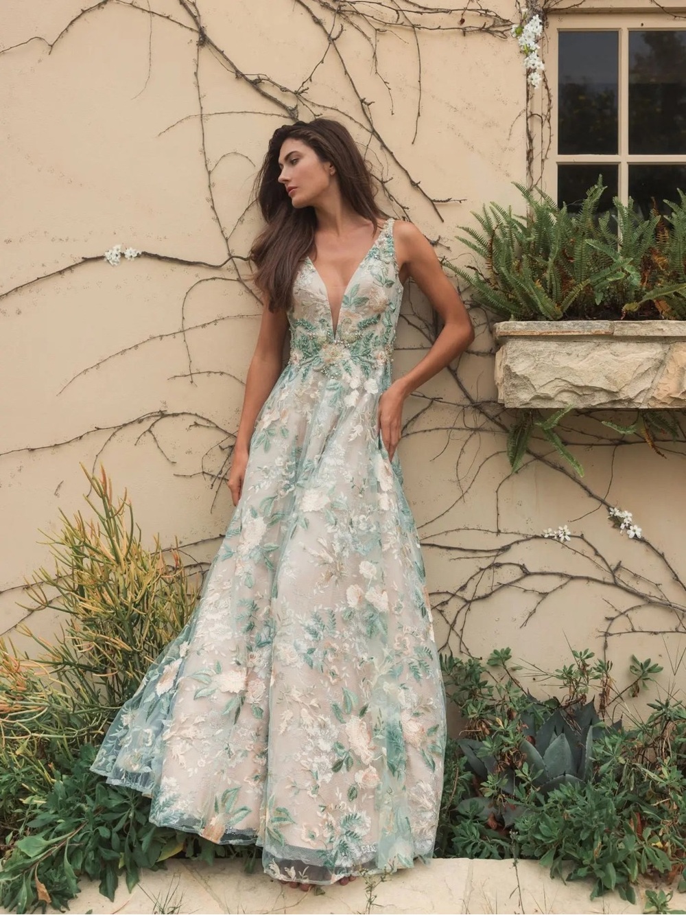 Mac Duggal 79329 Multicolor Floral Embroidered Illusion V-Neck Gown Size 12 NWOT